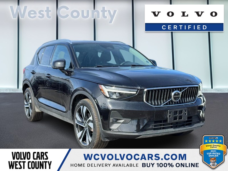 2023 Volvo XC40 B5 Ultimate Bright Theme AWD