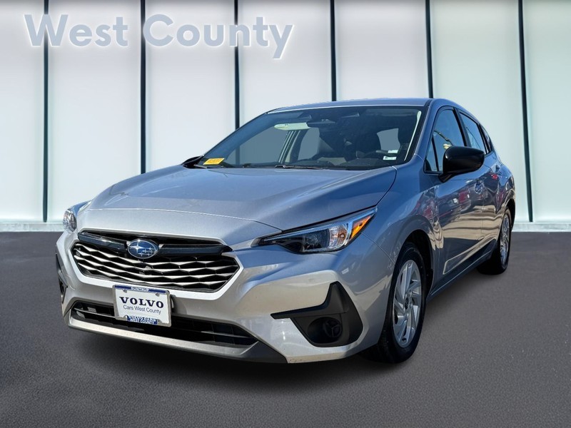 Subaru Impreza Vehicle Full-screen Gallery Image 08