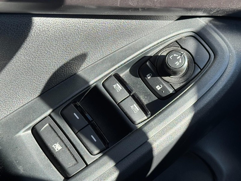 Subaru Impreza Vehicle Full-screen Gallery Image 20