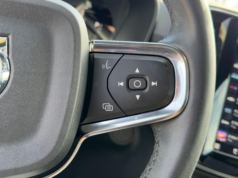 Volvo C40 Recharge Pure Electric Vehicle Full-screen Gallery Image 18