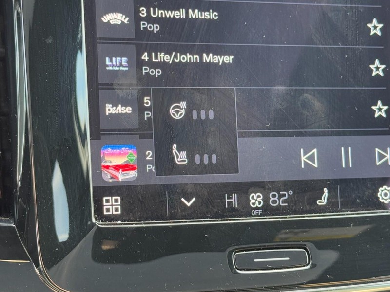 Volvo C40 Recharge Pure Electric Vehicle Full-screen Gallery Image 20