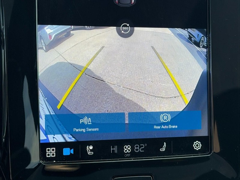 Volvo C40 Recharge Pure Electric Vehicle Full-screen Gallery Image 21