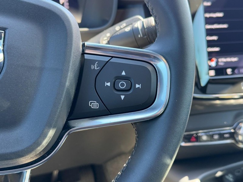 Volvo C40 Recharge Pure Electric Vehicle Full-screen Gallery Image 18