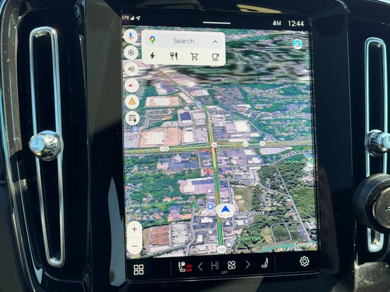 Volvo C40 Recharge Pure Electric Vehicle Full-screen Gallery Image 21