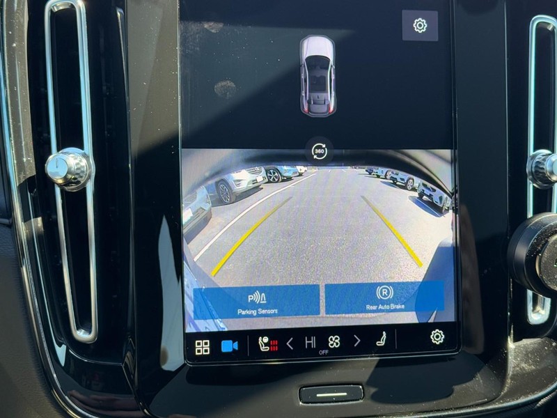 Volvo C40 Recharge Pure Electric Vehicle Full-screen Gallery Image 22