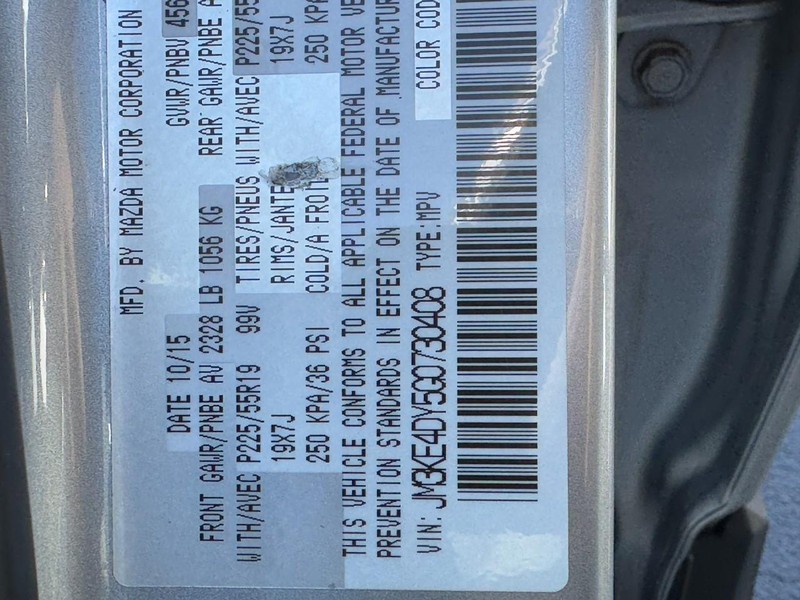 Mazda CX-5 Vehicle Full-screen Gallery Image 23