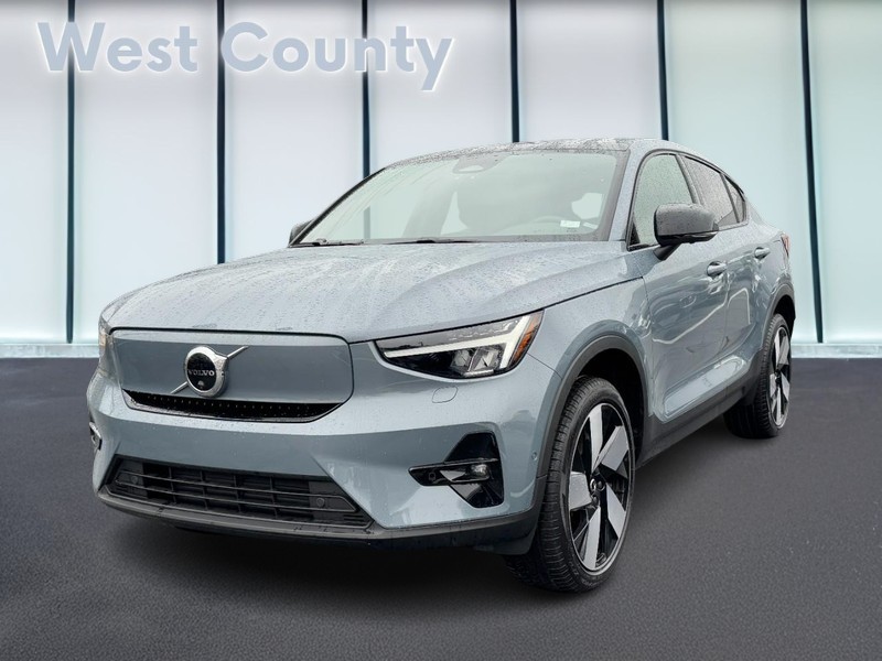 Volvo C40 Recharge Pure Electric Vehicle Full-screen Gallery Image 08