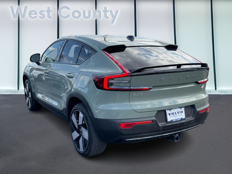 Volvo C40 Recharge Pure Electric Vehicle Full-screen Gallery Image 06