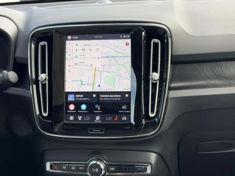 Volvo C40 Recharge Pure Electric Vehicle Full-screen Gallery Image 13