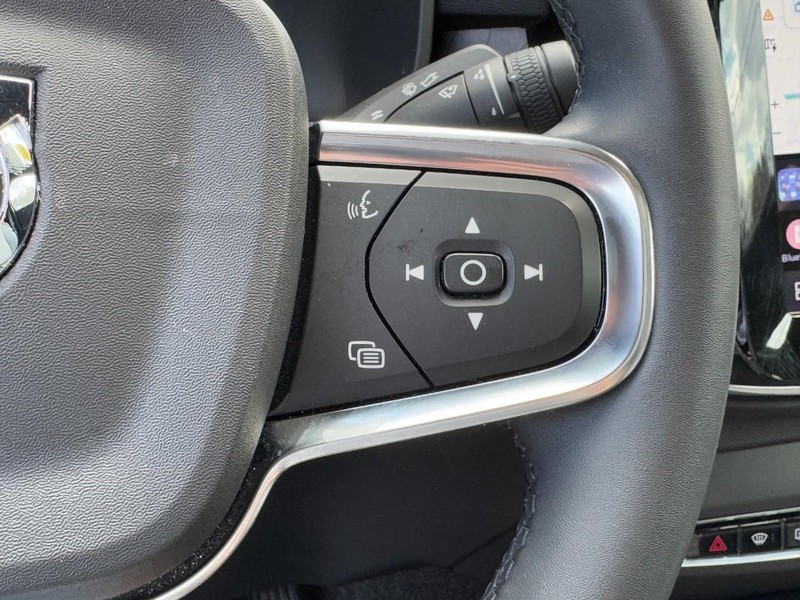 Volvo C40 Recharge Pure Electric Vehicle Full-screen Gallery Image 18