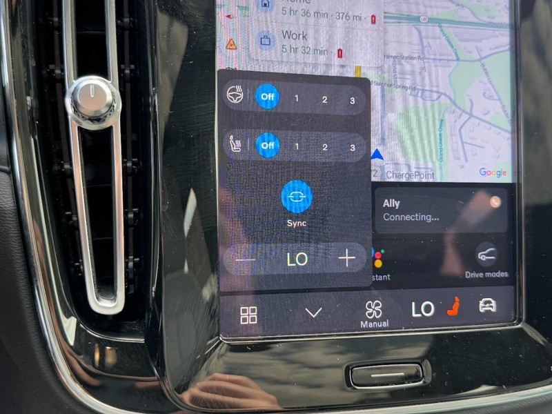 Volvo C40 Recharge Pure Electric Vehicle Full-screen Gallery Image 19