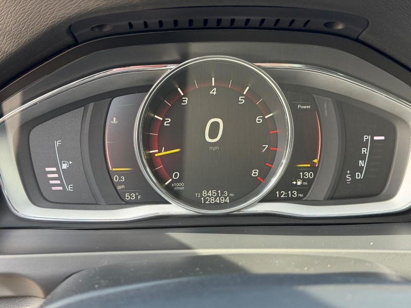 Volvo S60 Vehicle Full-screen Gallery Image 20