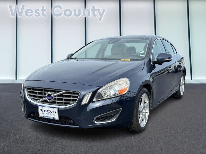 Volvo S60 Vehicle Full-screen Gallery Image 08