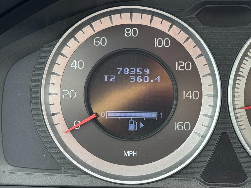 Volvo S60 Vehicle Full-screen Gallery Image 18