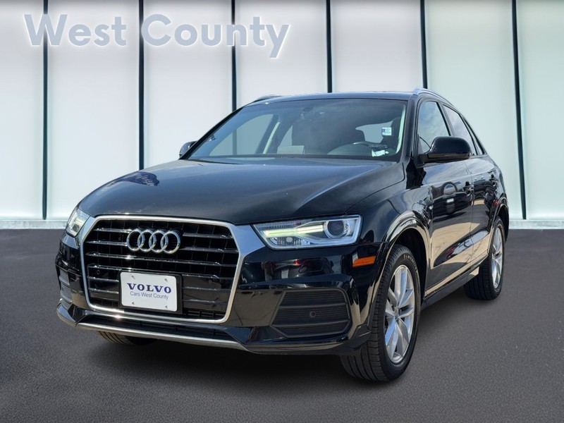 Audi Q3 Vehicle Full-screen Gallery Image 08