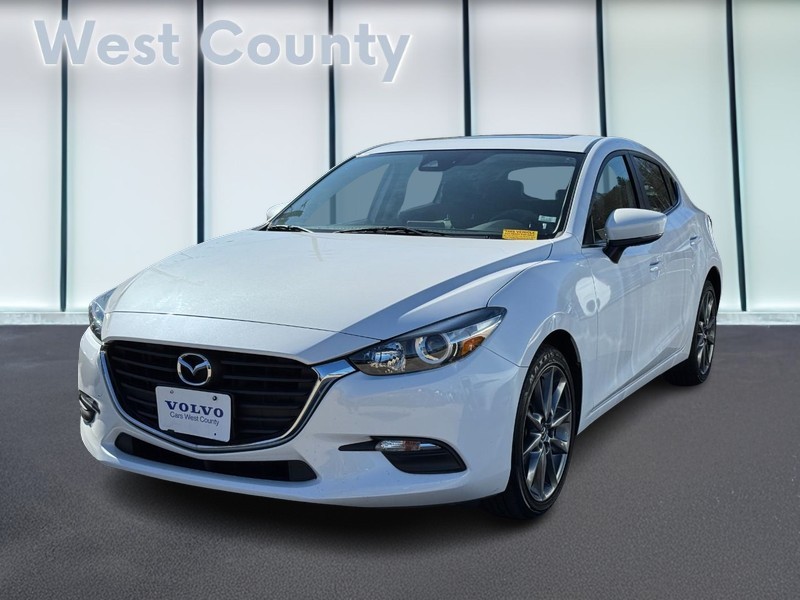 Mazda MAZDA3 5-Door Vehicle Full-screen Gallery Image 08