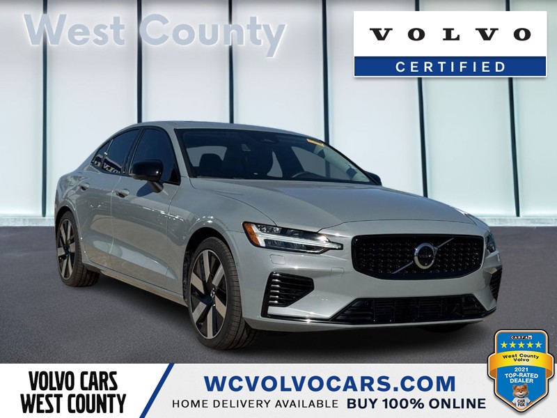 Volvo S60 Recharge Plug-In Hybrid Vehicle Full-screen Gallery Image 01
