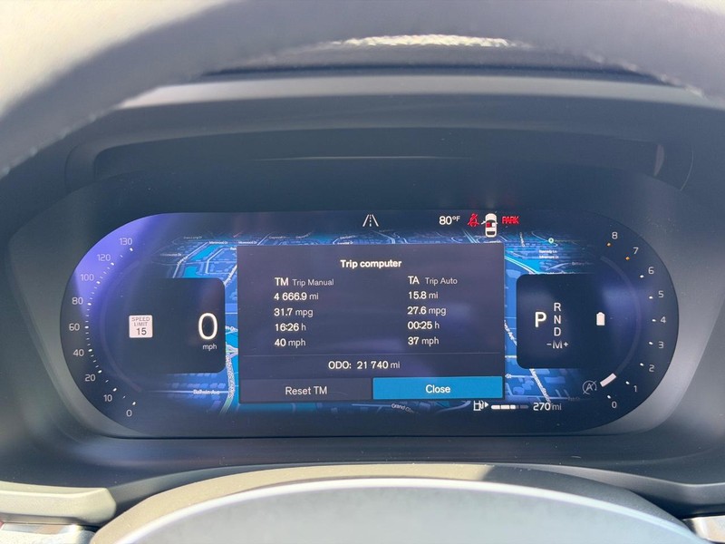 Volvo S60 Vehicle Full-screen Gallery Image 21