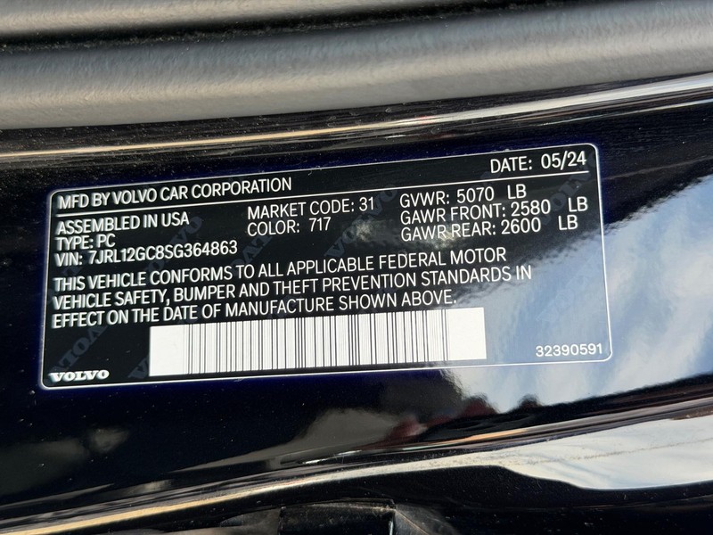 Volvo S60 Vehicle Full-screen Gallery Image 25