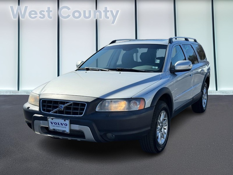 Volvo XC70 Vehicle Full-screen Gallery Image 08