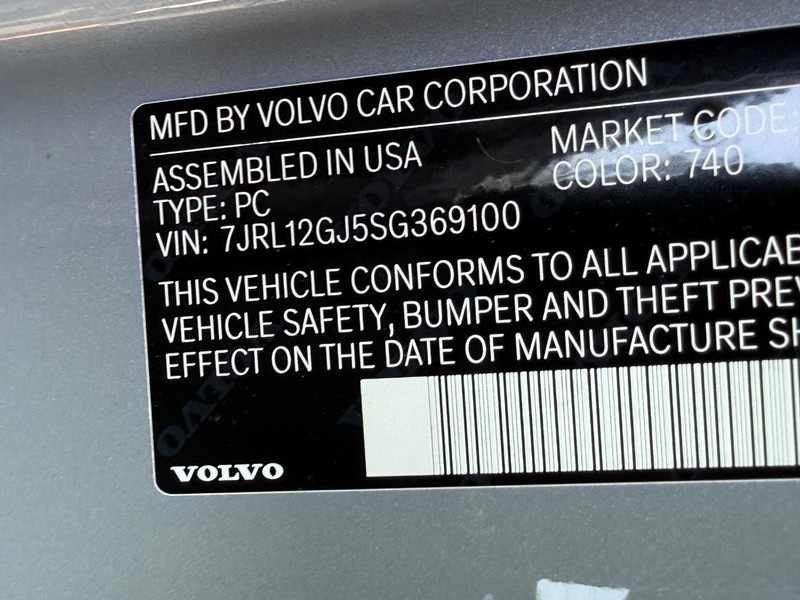 Volvo S60 Vehicle Full-screen Gallery Image 23