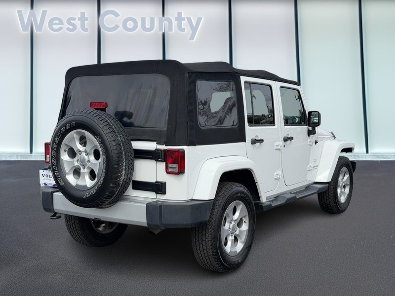 Jeep Wrangler Unlimited Vehicle Full-screen Gallery Image 03