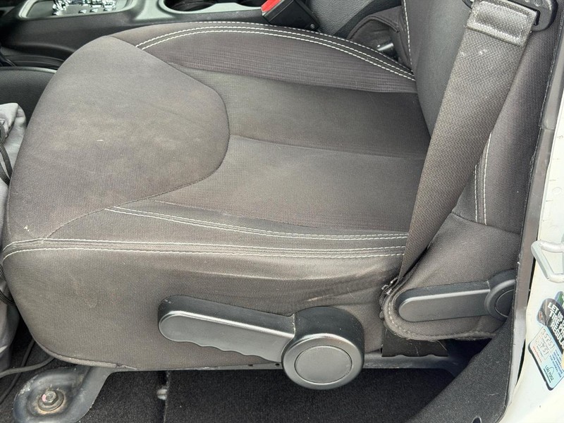 Jeep Wrangler Unlimited Vehicle Full-screen Gallery Image 19