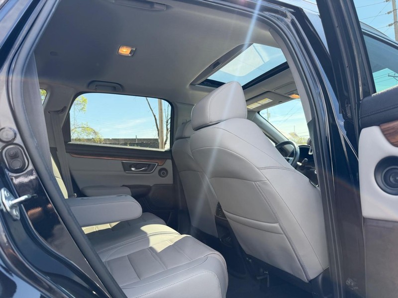 Honda CR-V Vehicle Full-screen Gallery Image 10