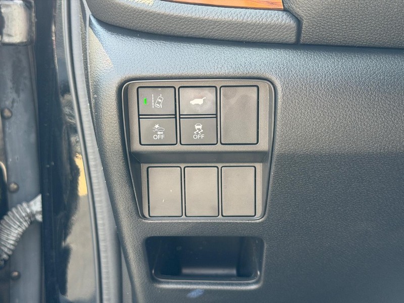 Honda CR-V Vehicle Full-screen Gallery Image 17