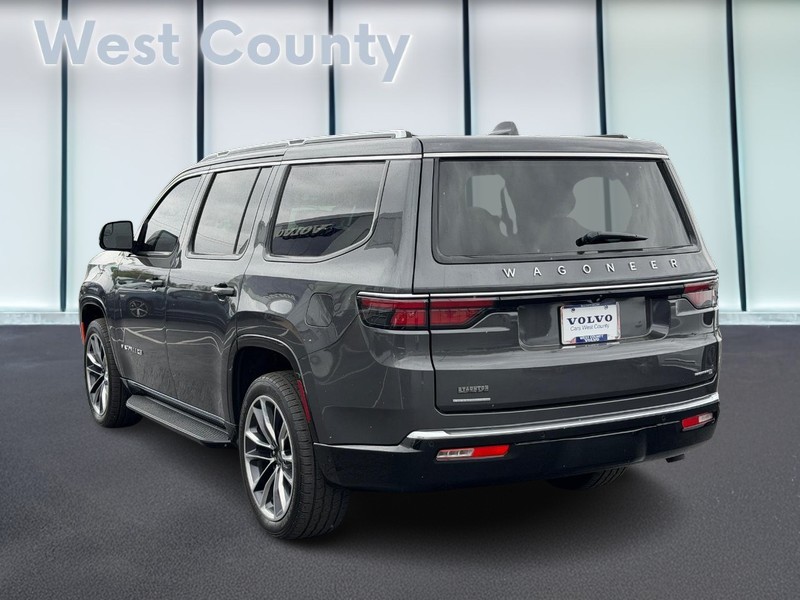 Jeep Wagoneer Vehicle Full-screen Gallery Image 06