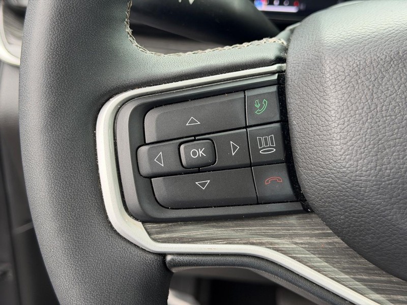 Jeep Wagoneer Vehicle Full-screen Gallery Image 19