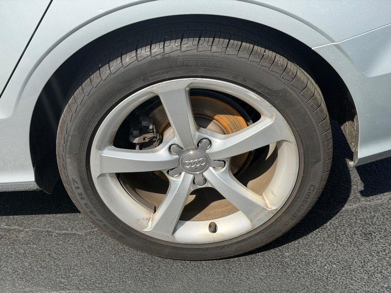 Audi A3/S3 Vehicle Full-screen Gallery Image 07