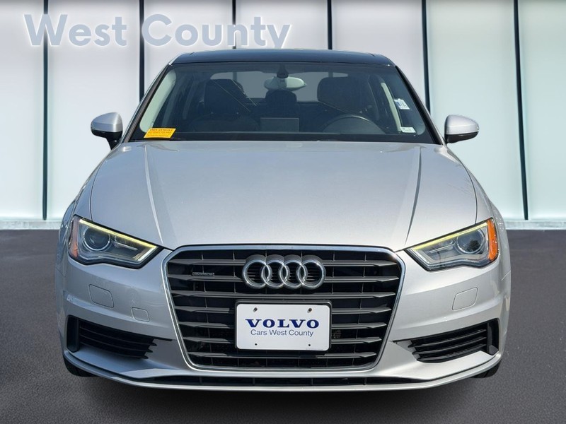 Audi A3/S3 Vehicle Full-screen Gallery Image 09