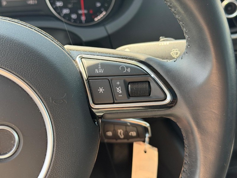 Audi A3/S3 Vehicle Full-screen Gallery Image 18