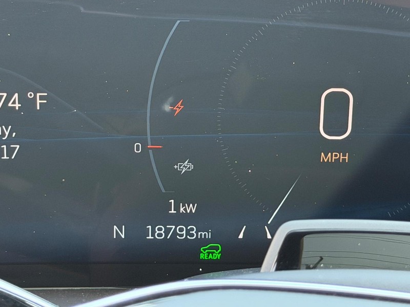 Cadillac LYRIQ Vehicle Full-screen Gallery Image 21