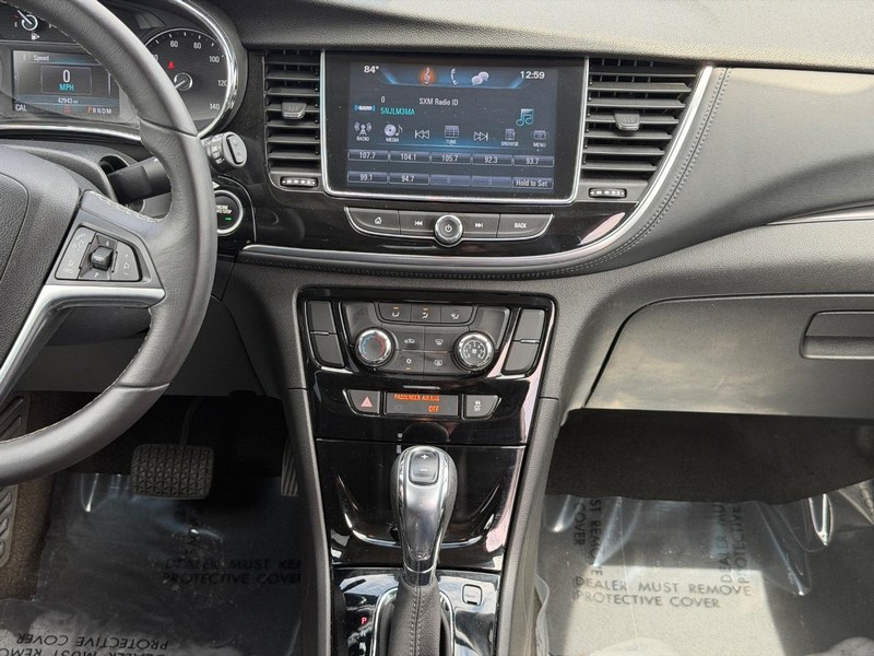 Buick Encore Vehicle Full-screen Gallery Image 13