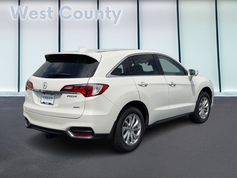 Acura RDX Vehicle Full-screen Gallery Image 03