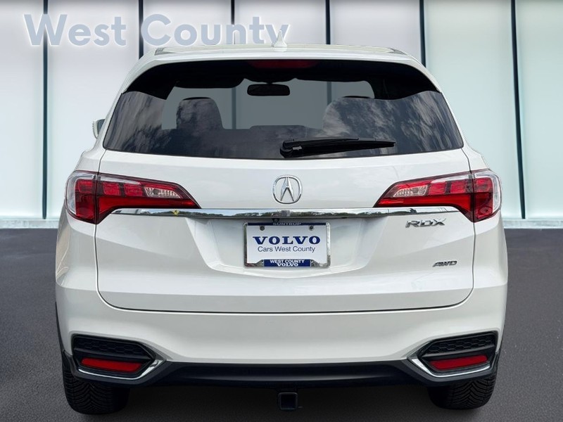 Acura RDX Vehicle Full-screen Gallery Image 05