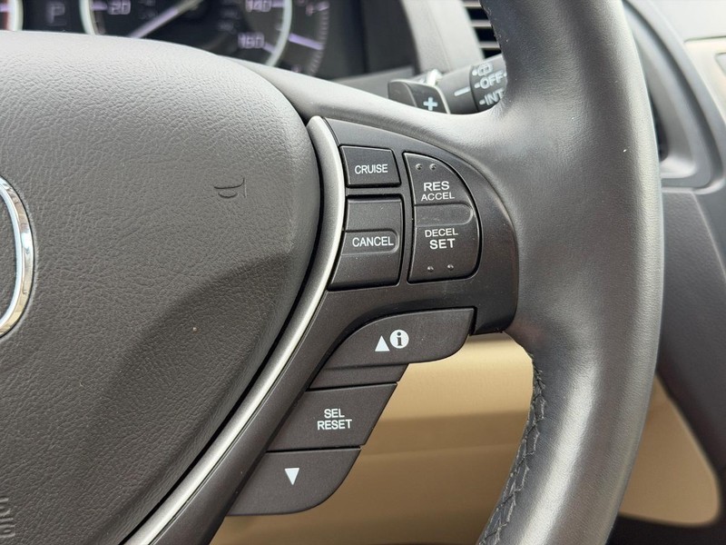 Acura RDX Vehicle Full-screen Gallery Image 19