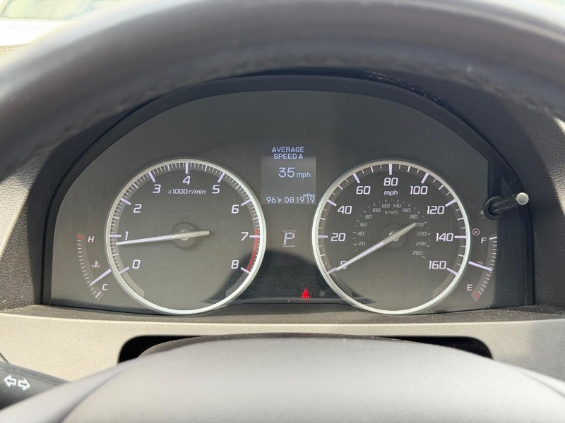 Acura RDX Vehicle Full-screen Gallery Image 20