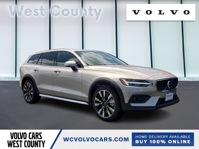 Ballwin MO 2026 Volvo V60 Cross Country more details - volvo v60 cross country