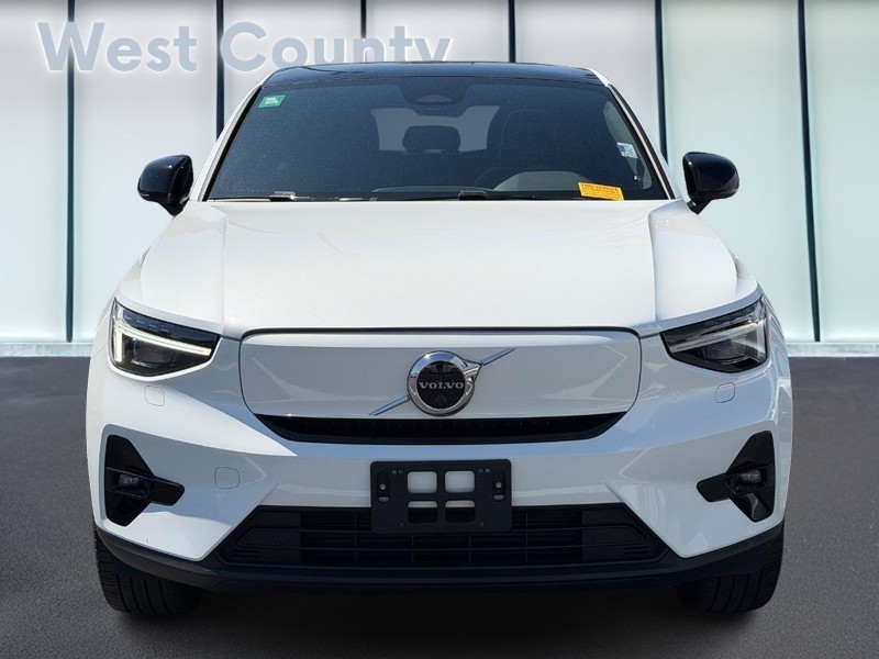 Volvo C40 Recharge Pure Electric Vehicle Full-screen Gallery Image 09