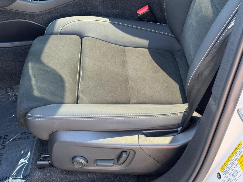 Volvo C40 Recharge Pure Electric Vehicle Full-screen Gallery Image 22