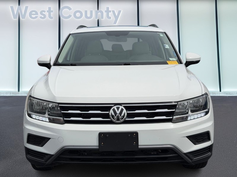 Volkswagen Tiguan Vehicle Full-screen Gallery Image 09