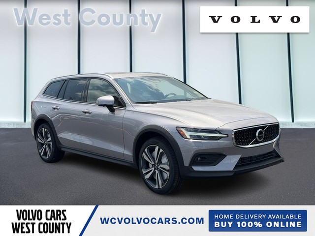 Ballwin MO 2026 Volvo V60 Cross Country more details - volvo v60 cross country
