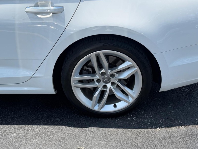 Audi A5 Sportback Vehicle Full-screen Gallery Image 07