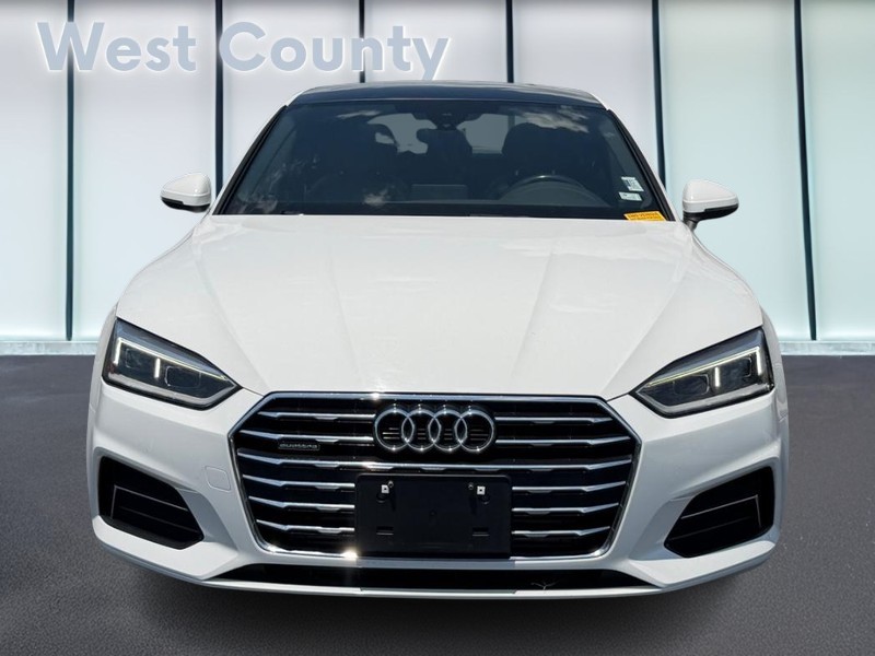 Audi A5 Sportback Vehicle Full-screen Gallery Image 09