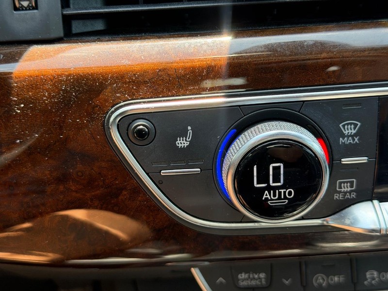 Audi A5 Sportback Vehicle Full-screen Gallery Image 22