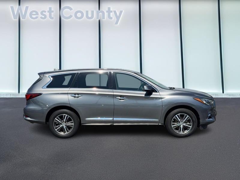 INFINITI QX60 Vehicle Full-screen Gallery Image 02