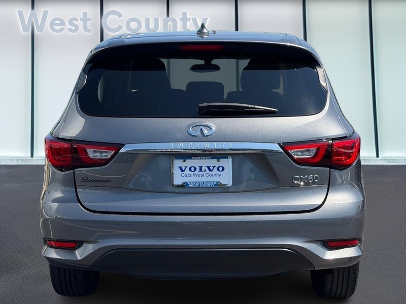INFINITI QX60 Vehicle Full-screen Gallery Image 05